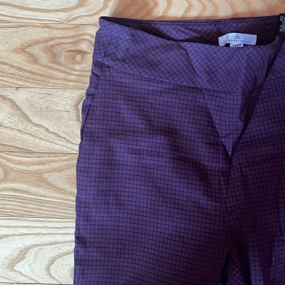 Dark purple/red checkered formal pants - Picture 2 of 2